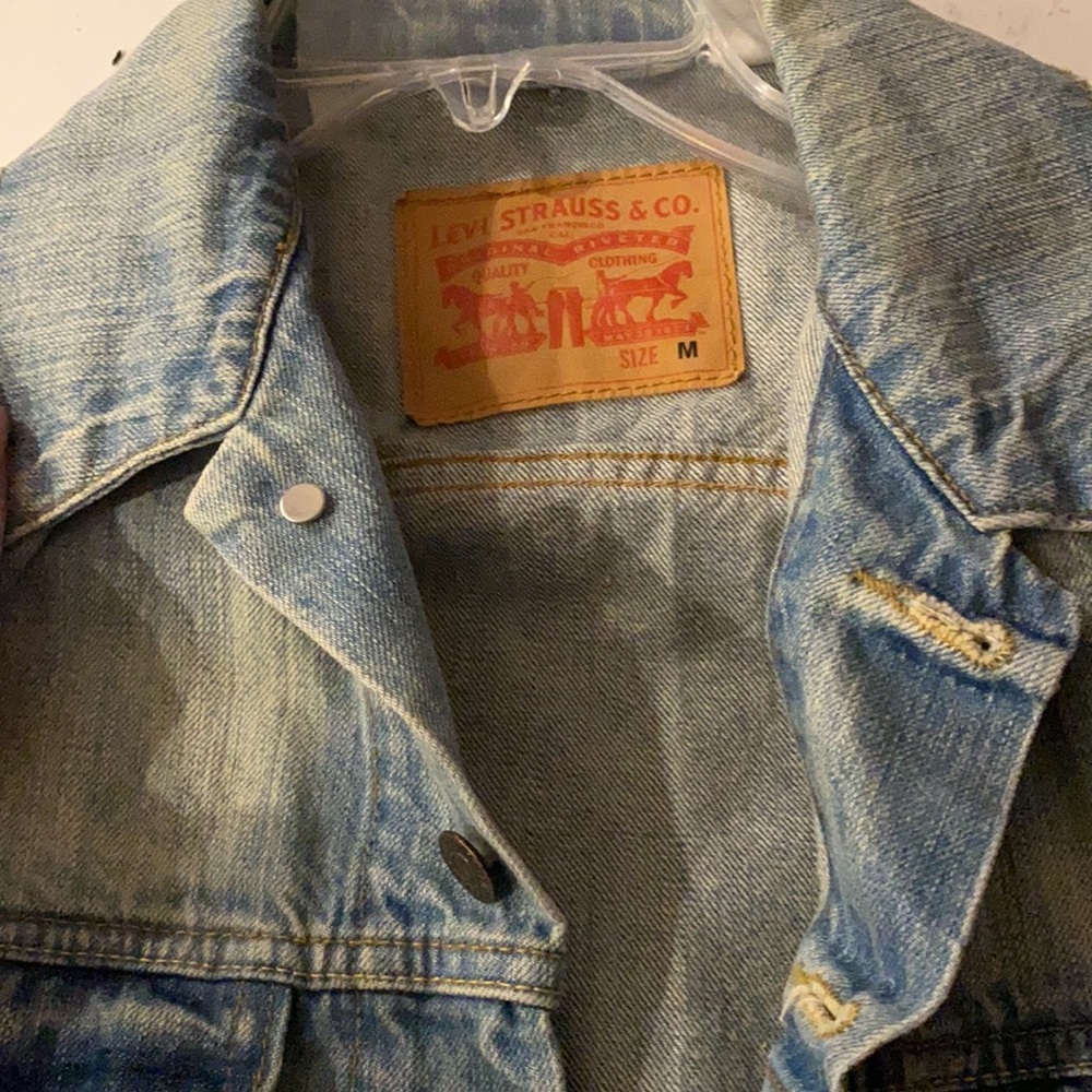 Levi Jean Jacket - Picture 2 of 3